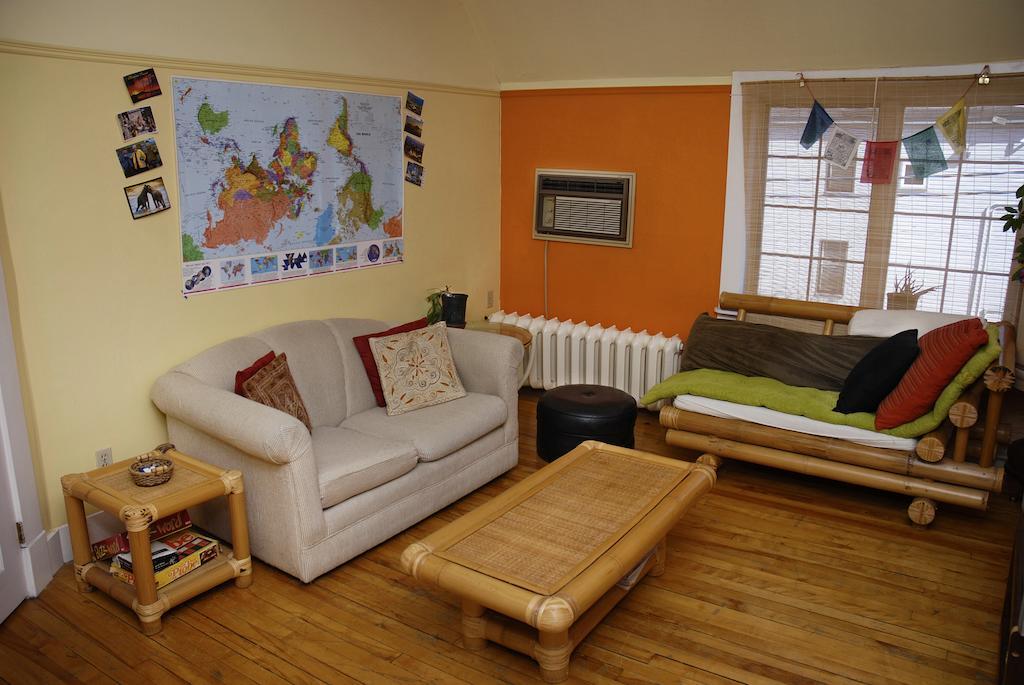 Auberge C'Mon Inn Hostel Moncton Exteriér fotografie